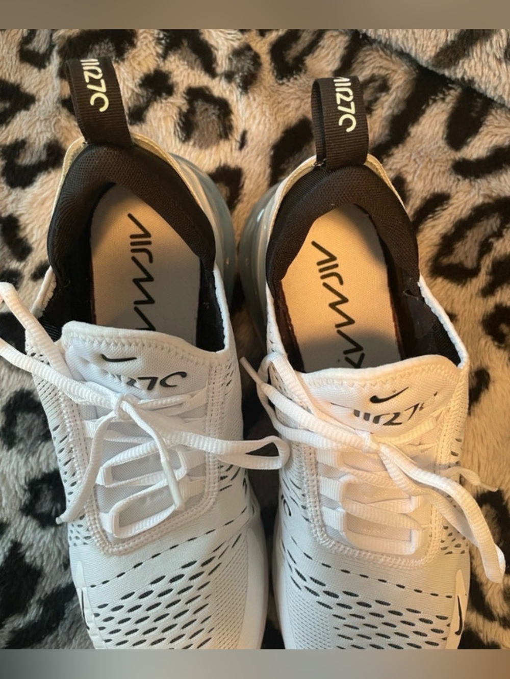 White Nike Air Max 270 Sneakers /Size 11.5 / Like New - Picture 5 of 10